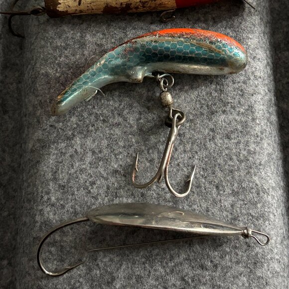 13 VINTAGE FISHING LURES - Picture 3 of 8